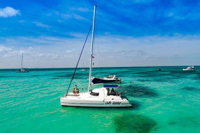 Private Catamaran from Cancun to Isla Mujeres | For up to 25 ppl - Getting to Marina Las Perlas without losing time