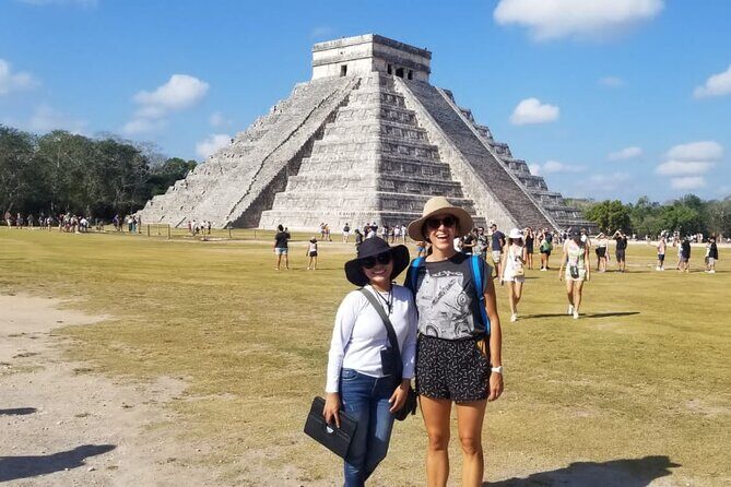 Private Guide Service in the Archaeological Zone of Chichen Itza - Why Chichén Itzá feels different with a private guide