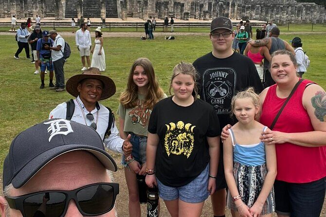 Private Guide Service in the Archaeological Zone of Chichen Itza - Should you book the private guide service at Chichén Itzá?