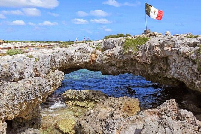 Private Jeep to Jade Cavern, Punta Sur & ATV Tour: All-Inclusive - Punta Sur Eco Beach Park and Celarain Lighthouse: The View That Makes the Day