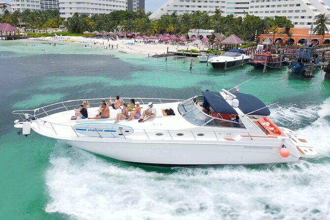 Private Luxury Yacht 55FT Rental in Cancun - A Private 55ft Yacht Makes Cancun Feel Like Yours