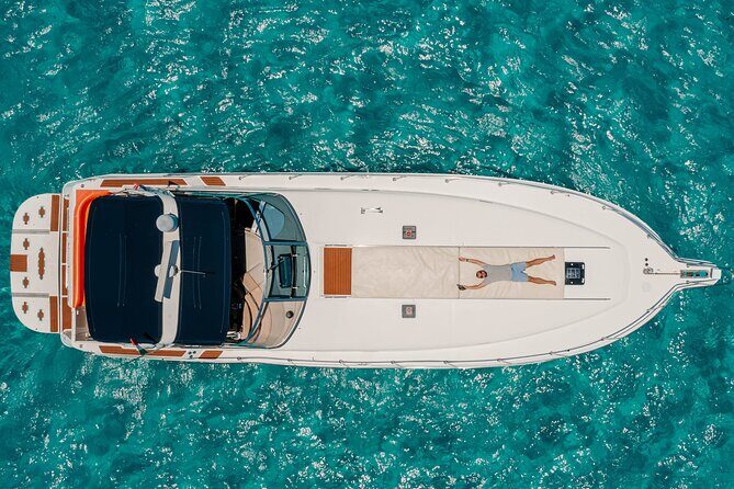 Private Luxury Yacht 55FT Rental in Cancun - 6 Hours: More Isla Mujeres Time and Optional Beach Club Stops