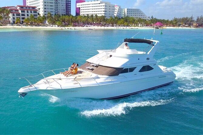 Private SeaRay 47ft Yacht Rental Cancun 23P6 - Getting value: who this charter suits best