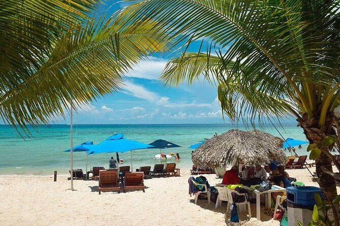 Private Tour: 5-Hour Cozumel Sightseeing with Private Driver and Tequila Tasting - Playa Palancar: the calm hour that turns sightseeing into vacation mode