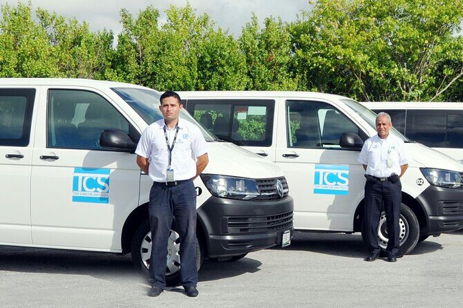 Private transfer round Cancun airport -Playa del Carmen - airport. - Where to find your driver: the Cancun Airport pickup zone