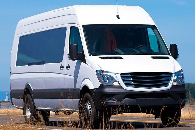 Private Transportation International Airport to Cancun - 24/7 Pickup: Early Flights, Late Arrivals, and Staying Calm