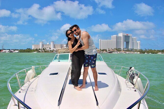 Private Yacht 46ft Sea Ray Snorkel up to 15 pax 23P2 - Isla Mujeres and Playa Norte on the 4 or 6-hour charters