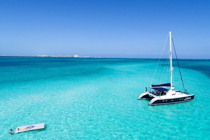 Puerto Morelos Secret Sandbar Catamaran Sail - Marina La Bonita departure: an easy start that sets the tone
