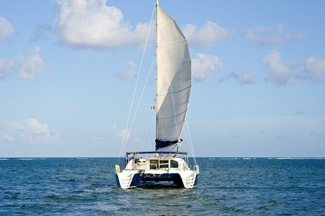 Puerto Morelos Secret Sandbar Catamaran Sail - Should you book the Puerto Morelos Secret Sandbar catamaran sail?