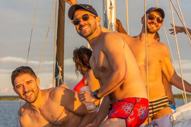 Sailing Tour through the Lagoon of the 7 Colors - Meeting point and the day plan in Bacalar