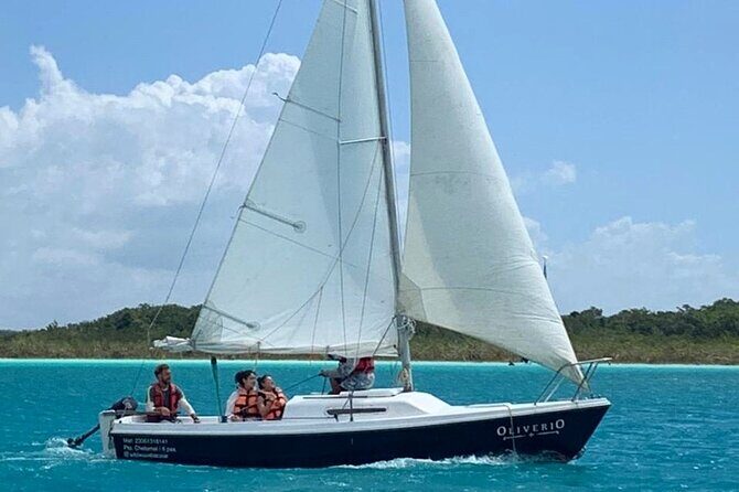 Sailing Tour through the Laguna de los Siete Colores - Why a sailing boat is the best way to see Laguna de los Siete Colores