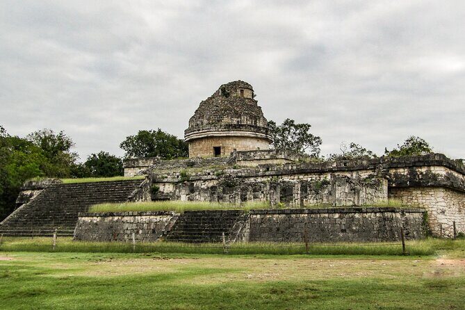 Skip the Line Chichen Itza Private Tour, Sacred Cenote & Lunch - Valladolid’s Colonial Square and a Real Lunch Stop