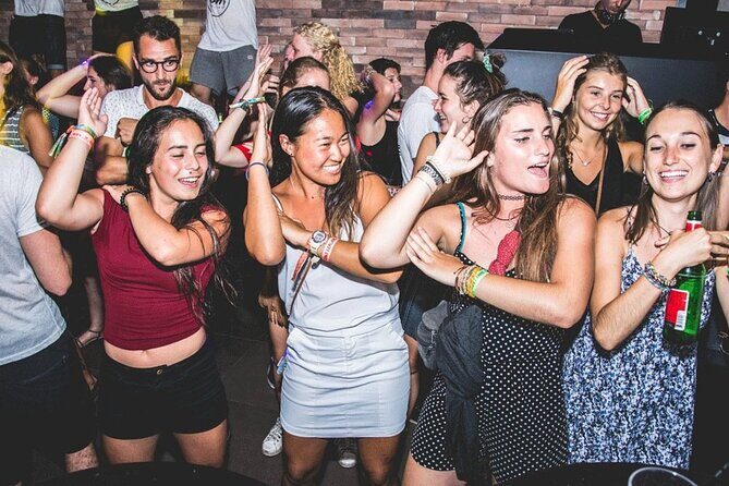 Social Pubcrawl Barcrawl Tulum - Stop 2: Tulum Food Trucks with karaoke, optional and fun