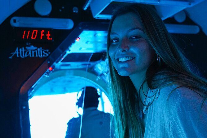 Submarine Atlantis Cozumel Adventure by Day & Sunset - What 100 feet down looks like through the windows