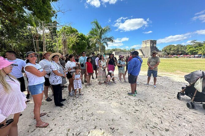 Tour to Chichen Itza-Tickets, food and cenote - Pickup and bus ride: what shared transportation really means