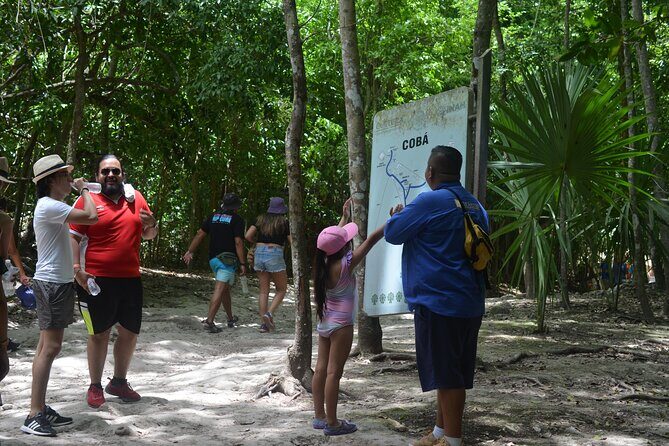 TULUM 4x1 : Archaeological Site, Cenote, 5th Avenue and lunch - Playa del Carmen’s 5th Avenue plus buffet lunch: fueling a long day