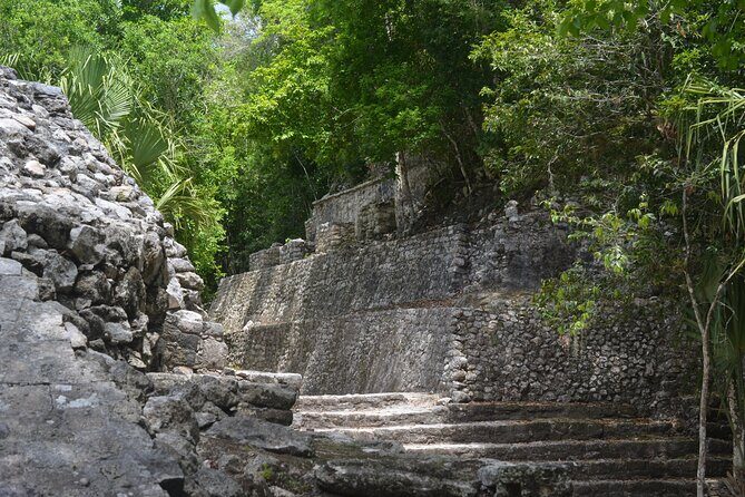 TULUM 4x1 : Archaeological Site, Cenote, 5th Avenue and lunch - Guides make the difference: what Ave and Josue signal about this tour