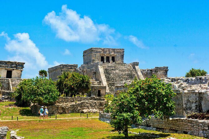 Tulum Day Trip Mayan Ruins and Cenote Swim - Food, Snacks, and the Pace Between Stops