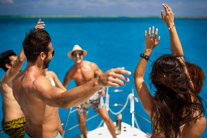 Tulum Luxury Escape – 4h All Inclusive on 43' Private Yacht - Snorkeling and paddleboarding time: how to make the most of it