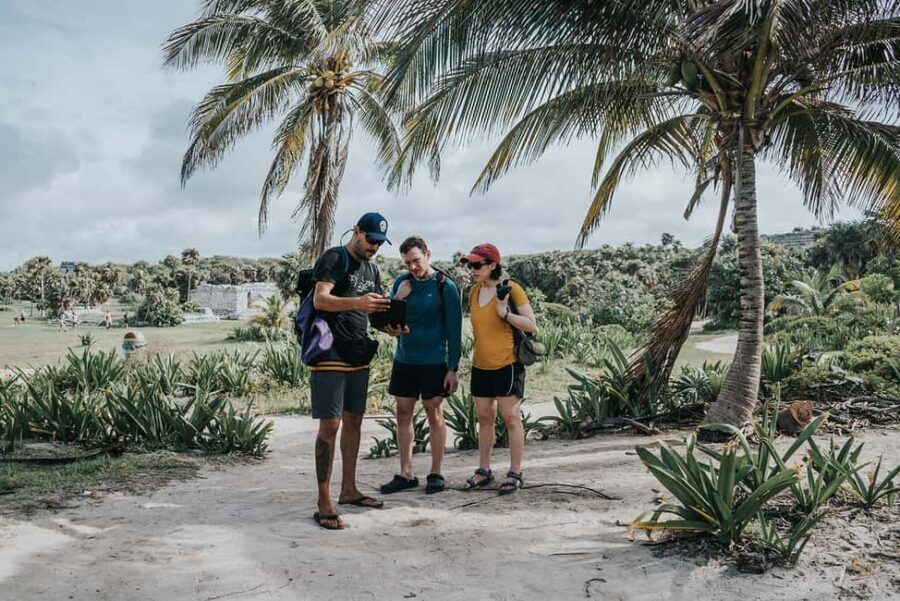Tulum: Mayan Ruins & Sian Kaan Tour with Boat Ride and Lunch - Lunch Break in Tulum: A Real Midday Reset
