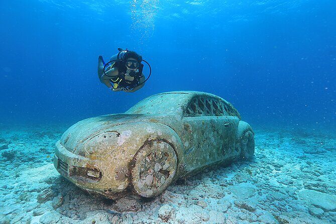 Two Tanks Scuba Diving for Beginners in Cancun - The equipment and wetsuit you actually get (and what to bring anyway)