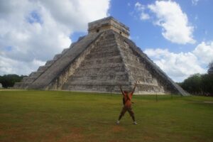 VIP Chichen Itza Private Tour - Luxury Car - Luxury car pickup: what private transport changes in real life