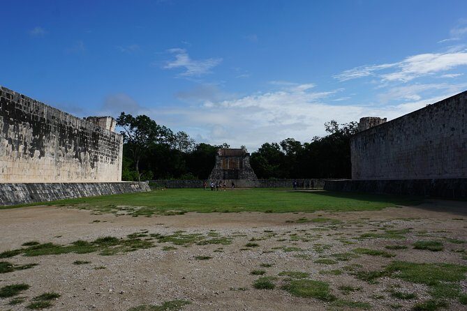 VIP Chichen Itza Private Tour - Luxury Car - Price and value: what $350 per person is paying for