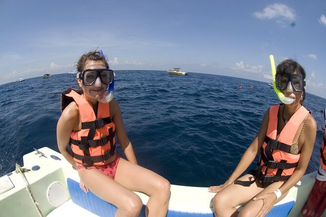 Whale Sharks Small-Group Tour in Cancun and Riviera Maya - What to Bring: Mineral Sunscreen, Seasickness, and Filming
